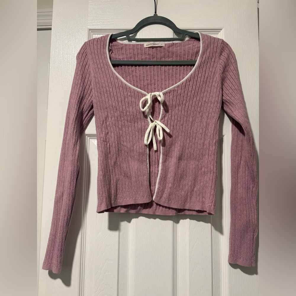 Moon & Madison Lavender Ribbed Knit Top